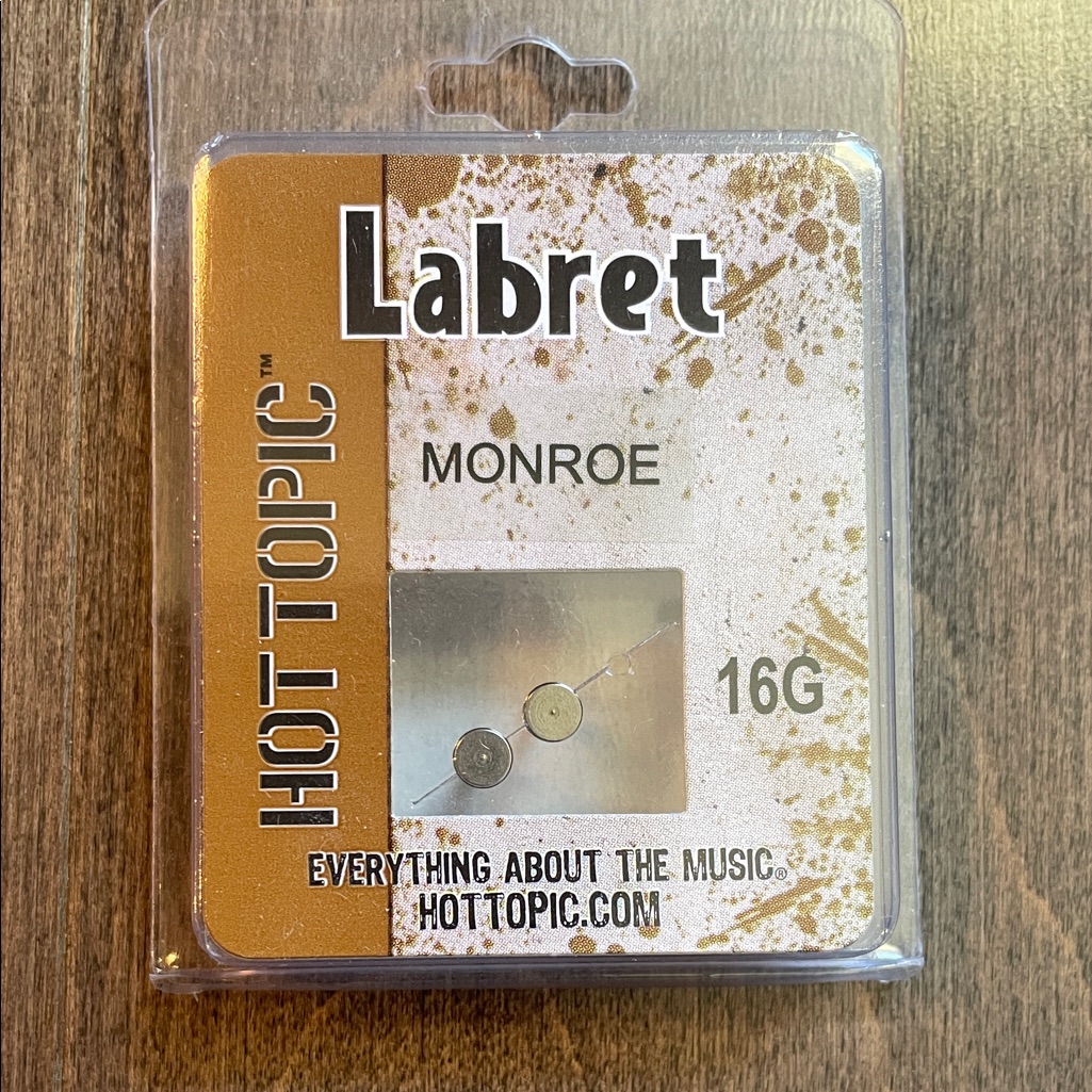 Hot Topic Silver Monroe Labret 16g